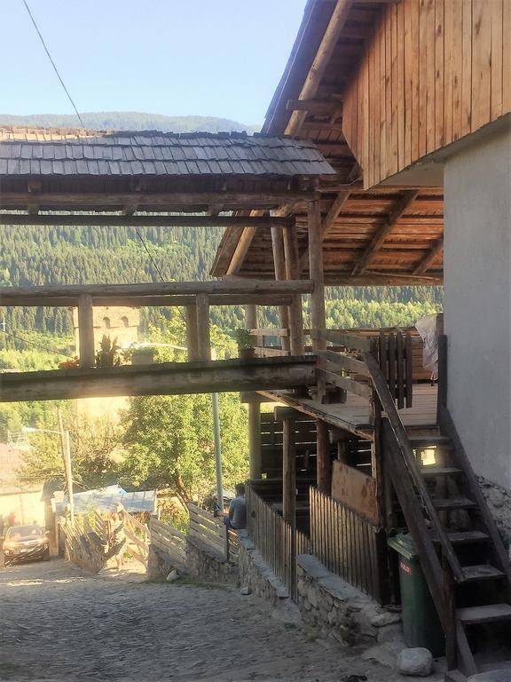 Mestialux Guesthouse Exterior photo