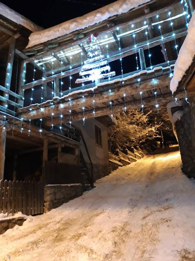 Mestialux Guesthouse Exterior photo